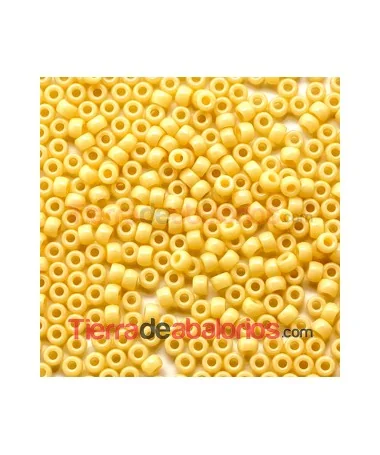 Rocalla Matubo® 7/0 Opaque Beige Rocalla Matubo® 7/0 Opaque Beige