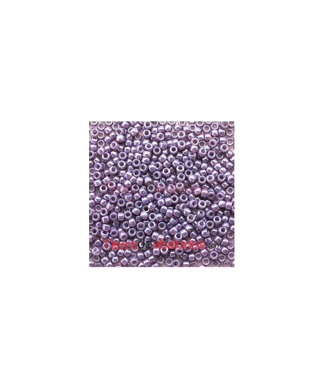 Rocalla Matubo® 7/0 Opal Violet White Lustred