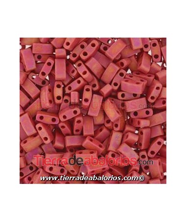 Miyuki Half-Tila 5x2,3mm Matte Opaque Red AB
