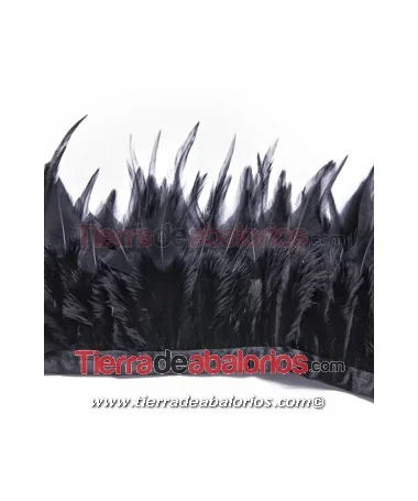 Pluma de Gallo Tintada Tamaño Variado 5 a 12cm Negra (metro) Pluma de Gallo Tintada Tamaño Variado 5 a 12cm Negra