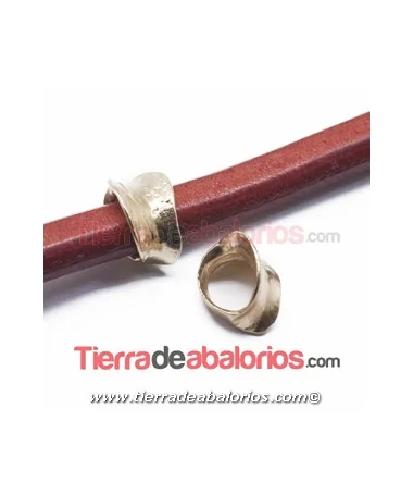 Entrepieza Regaliz Irregular 15x11mm Agujero 10x7mm Dorada