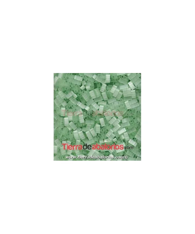 Miyuki Half-Tila 5x2,3mm Silk Light Green