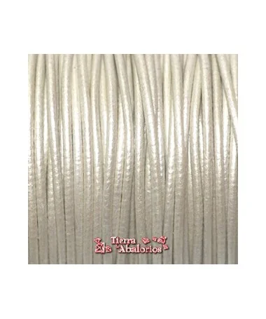 Cordón de Cuero 4,5mm - Blanco Metalizado Cordón de Cuero 4,5mm - Blanco Metalizado