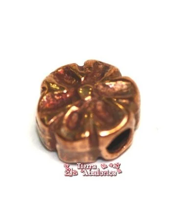 Entrepieza Flor 10mm Agujero 1,5mm, Cobre