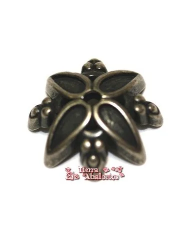 Casquilla 4 Gotas 16mm, Plata Vieja Casquilla 4 Gotas 16mm, Plata Vieja