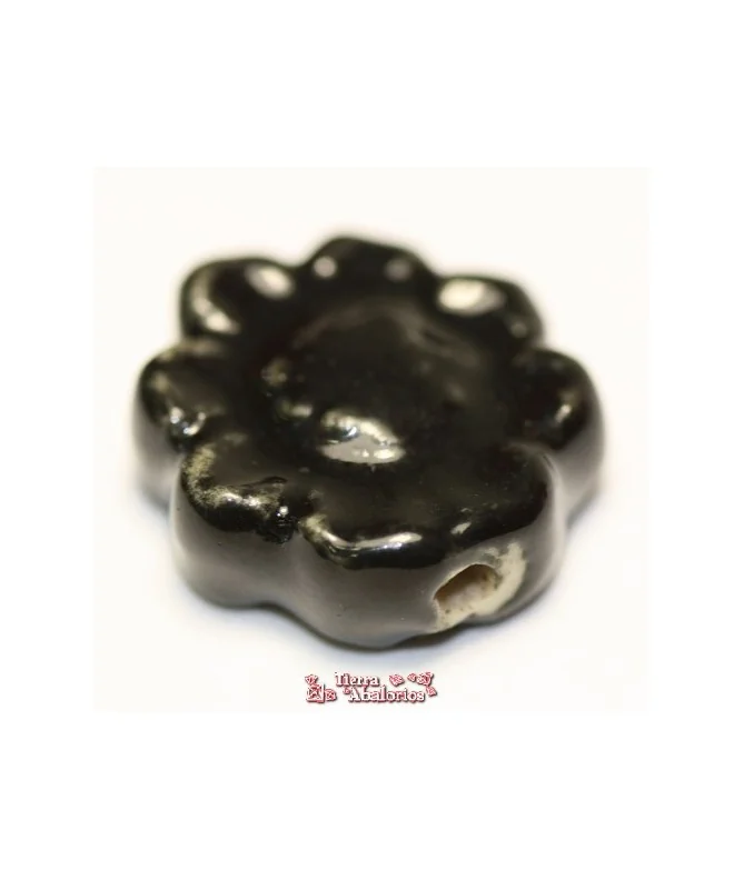 Cerámica Flor 17mm Agujero 1,5mm, Negra