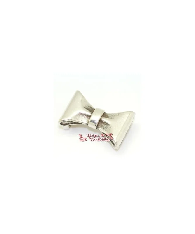 Pasador Lazo 28x18mm Agujero 13x3mm, Plateado
