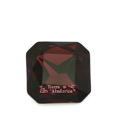 Cabujon Cuadrado Facetado 23mm Burgundy