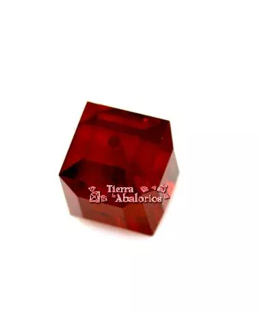 Cubo Swarovski 4mm, Siam Cubo Swarovski 4mm, Siam