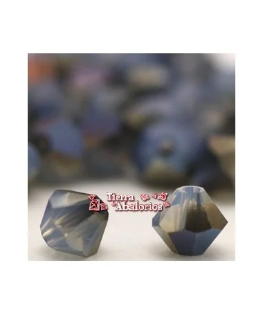 Tupi Swarovski 4mm, White Opal Sky Blue