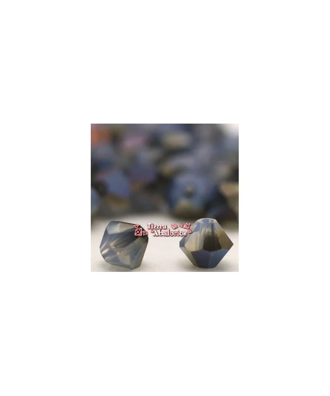 Tupi Swarovski 4mm, White Opal Sky Blue