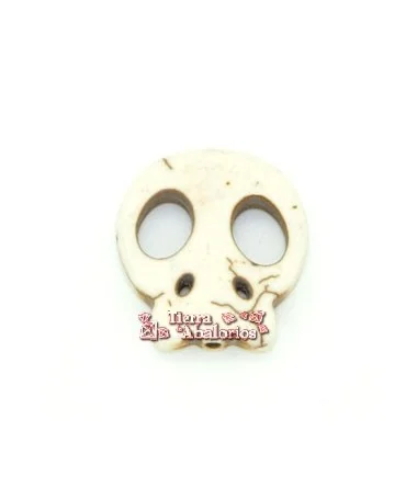 Calavera Howlita Plana 21x19mm Agujero 1,5mm, Blanca Calavera Howlita Plana 21x19mm Agujero 1,5mm, Blanca