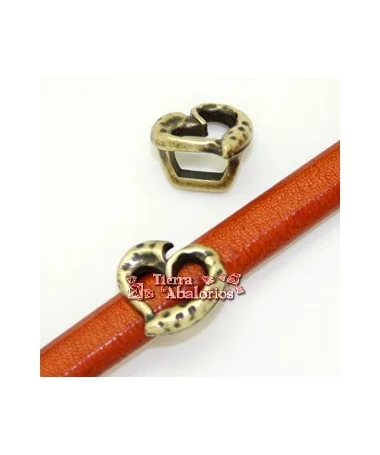 Entrepieza Regaliz Corazón 20mm Agujero 10x6mm, Oro Viejo