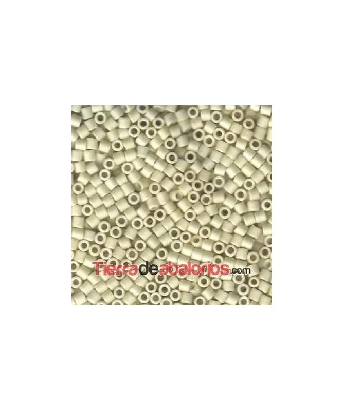 Delica Miyuki 8/0 - DB0352 - Crema Mate