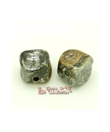 Cerámica Cubo Irregular 14x19mm Agujero 4mm Caramelo