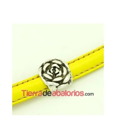 Entrepieza Media Caña Flor 16mm Agujero 10x5mm, Plateada Entrepieza Media Caña Flor 16mm Agujero 10x5mm