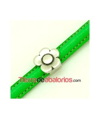 Entrepieza Media Caña Flor 17mm Agujero 10x5mm