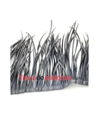 Pluma de Oca Teñida de15 a 20cm Gris