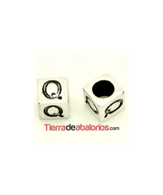 Entrepieza Cubo Letra Q 7x7mm, Agujero 4,6mm, Plateado
