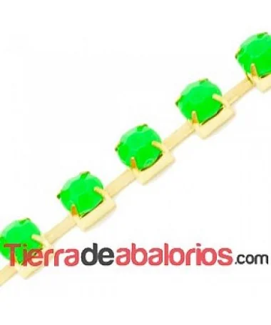 Cadena Dorada con Cabujón Acrílico SS28 Verde Neón