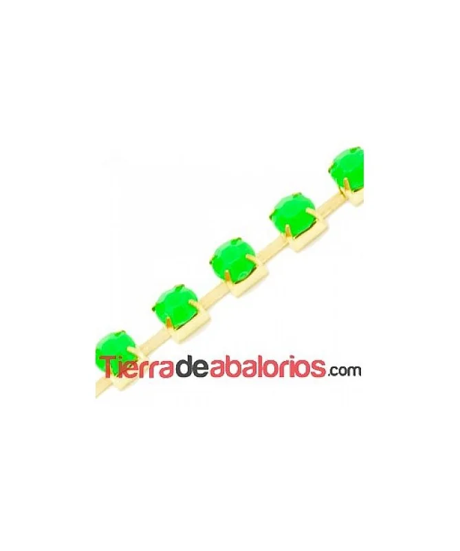 Cadena Dorada con Cabujón Acrílico SS28 Verde Neón