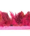 Tira de Plumas de Gallina de Guinea Medianas Magenta 1mt.