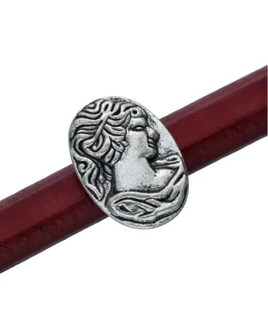 Entrepieza Regaliz Camafeo 24x17mm Agujero 10x6mm, Plateada Entrepieza Regaliz Camafeo 24x17mm Agujero 10x6mm, Plateada | Tierra de Abalorios