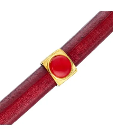 Entrepieza Regaliz 14x12mm Dorada con Cabujón Rojo