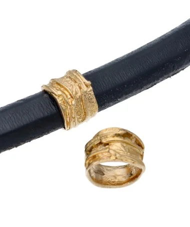Entrepieza Regaliz Irregular 14x11mm Agujero 10x7mm Dorada