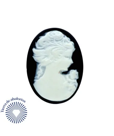 Camafeo de Resina con Relieve 25x18mm Blanco y Negro